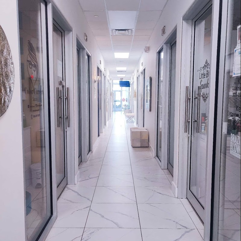 Mia Salon Suite