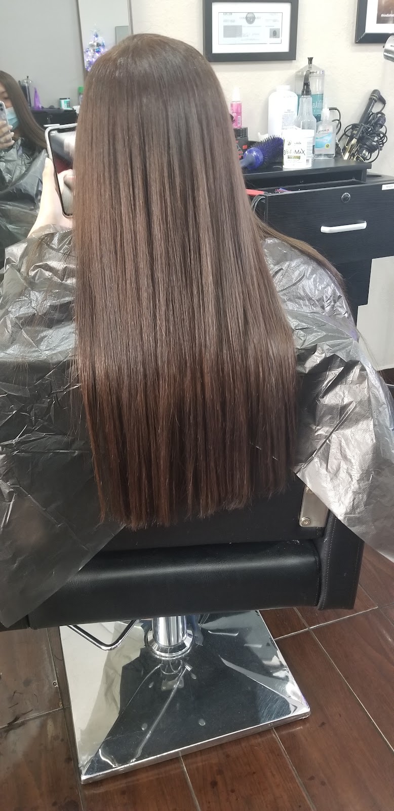 Tita’s Beauty & Barber Co.