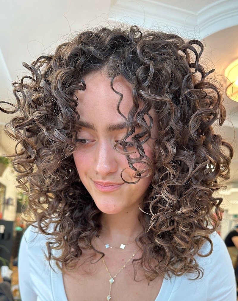 Aadri.hair