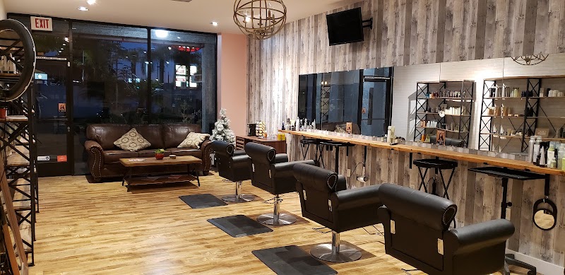 Haute L.A. Organic Aveda Salon Luxury Blondes | Hair Extensions | Airbrush Spray Tans | Blow Dry Bar