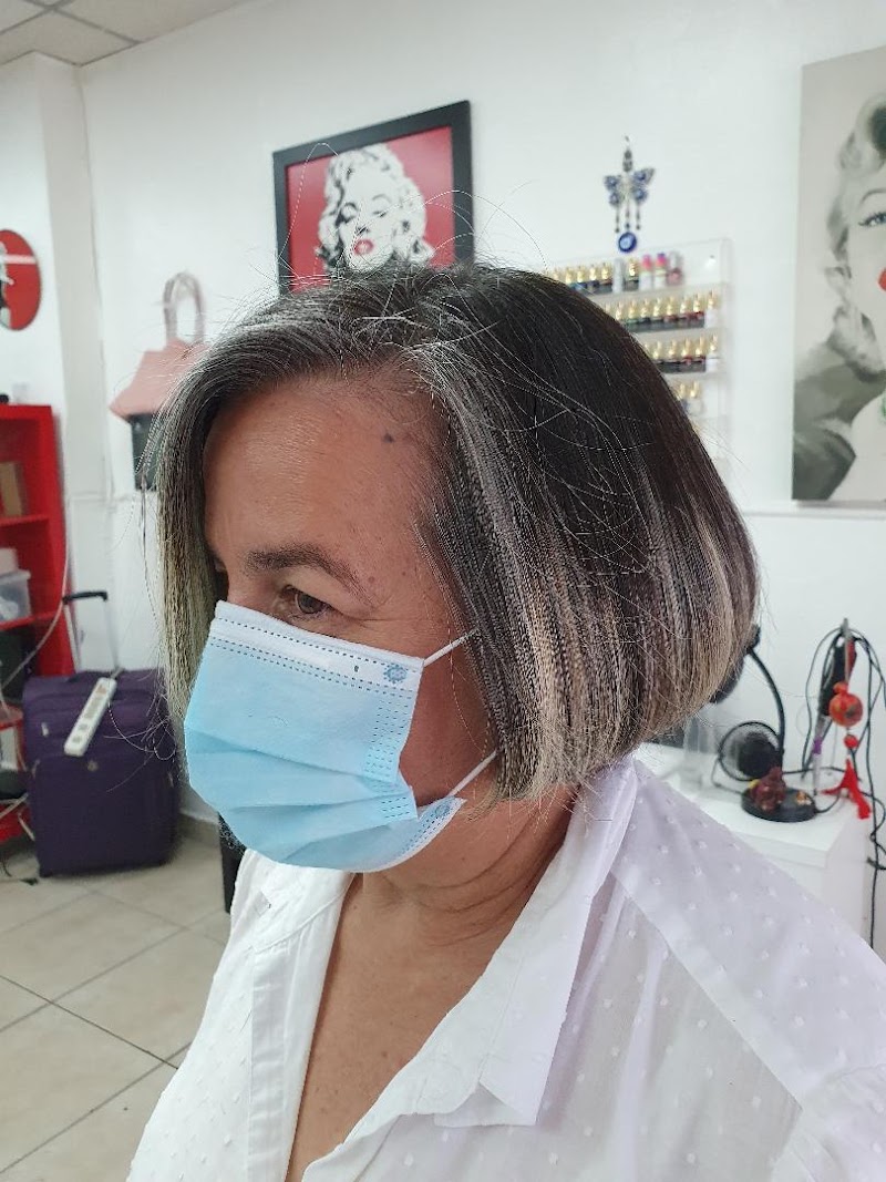 Uniris Hair Salon