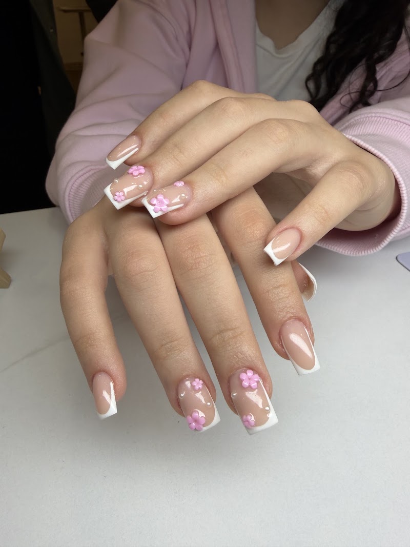 Angell Beauty Salon