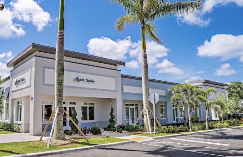 Luna Luxe Beauty Bar