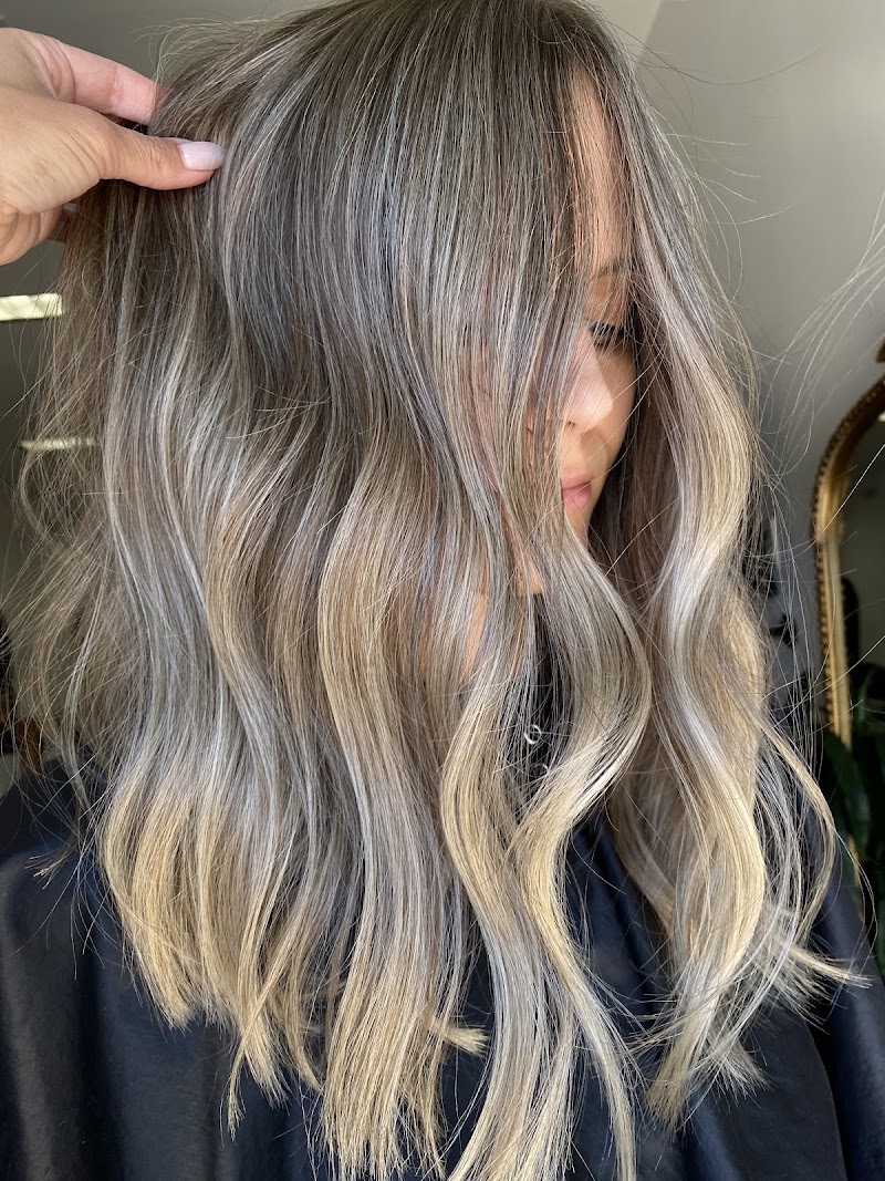 COLORBYMILEYDY
