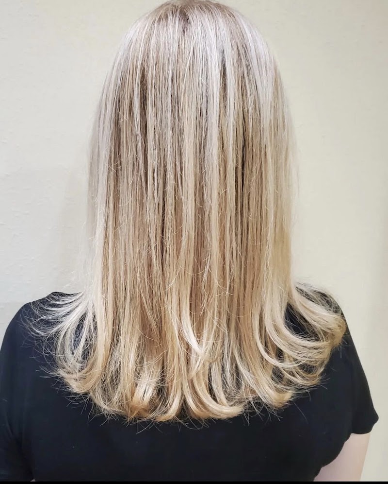 Sophisticuts Salon