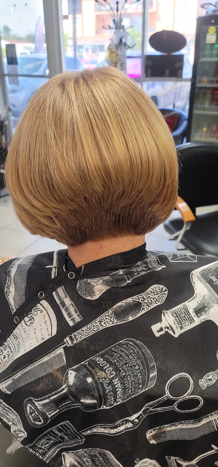 Maye Beauty Salon Unisex