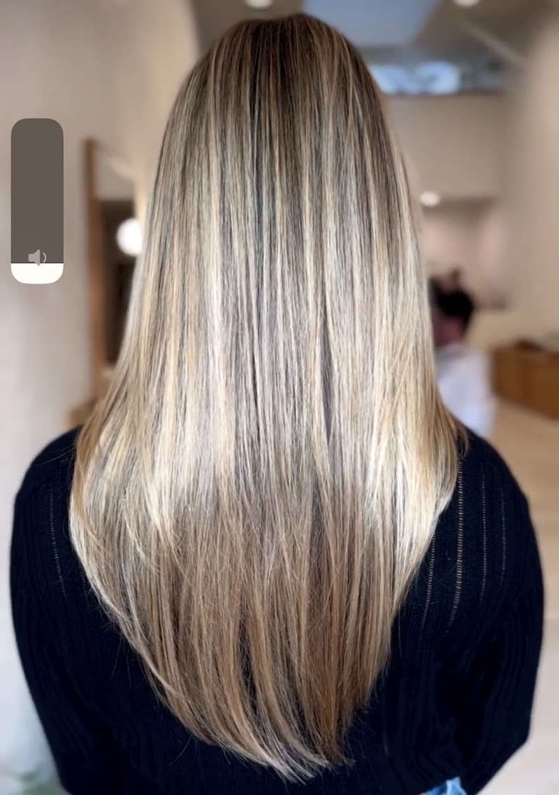 Level Nine Salon