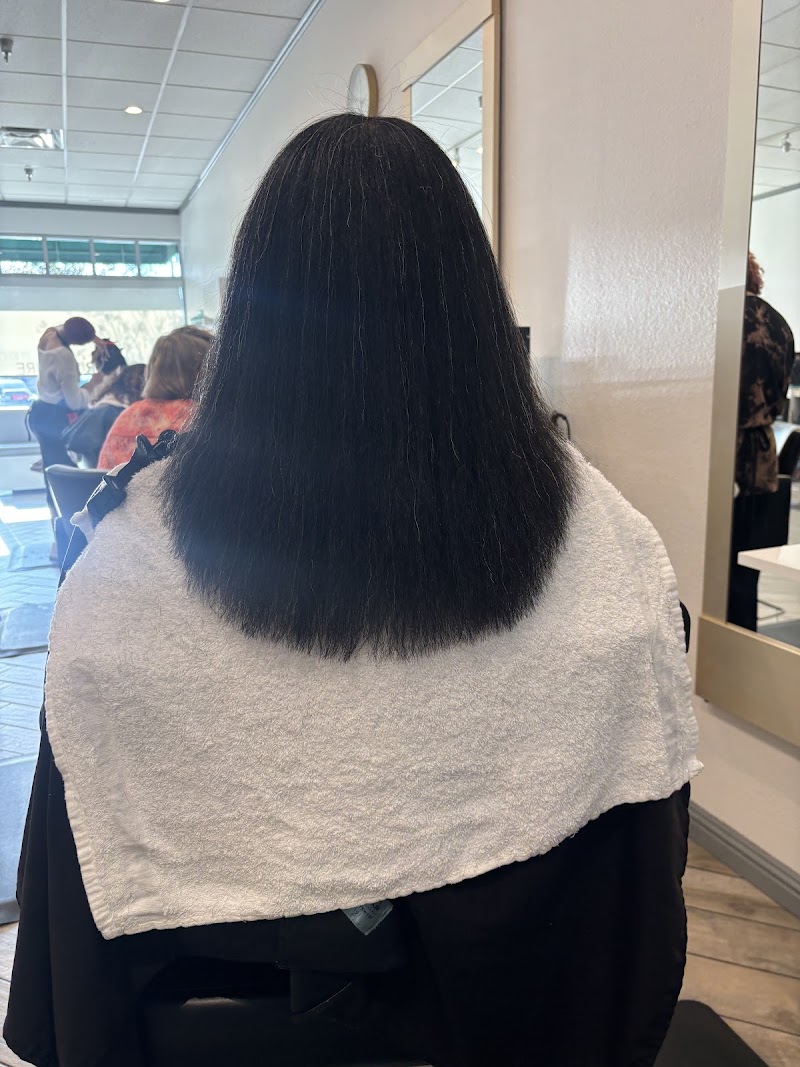 en•Cue Hair Studio