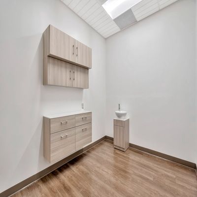 Sola Salons