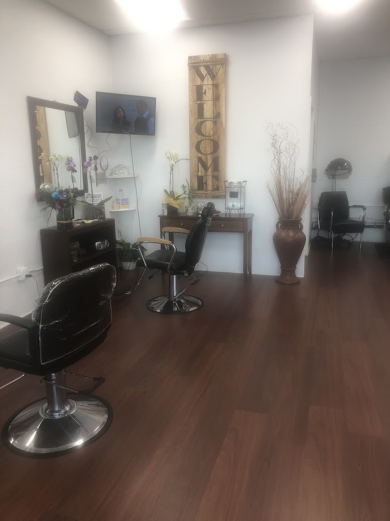 Sinias hair salon ✂