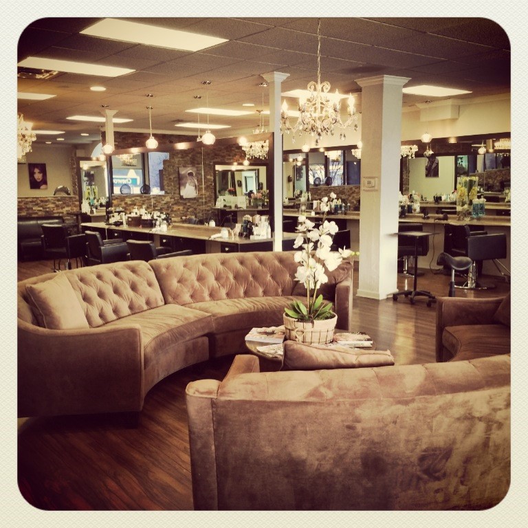 Decarra Salon