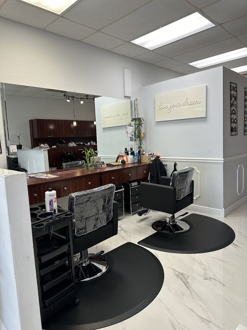 Nora's Beauty Salon