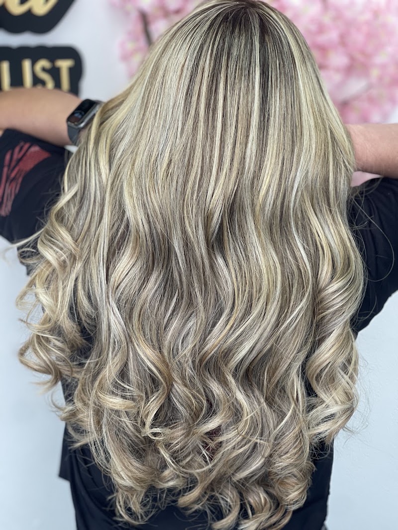 Ada Hairstylist